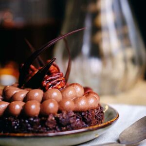 Chocolate tart by Nina Métayer