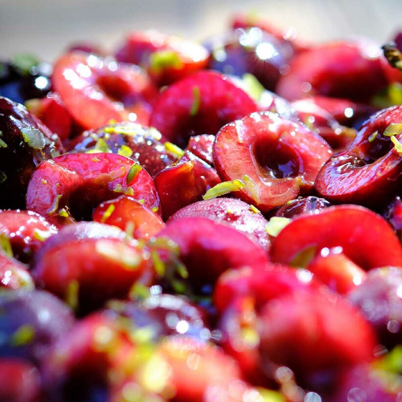 Cherries pistachio tart by Nina Métayer