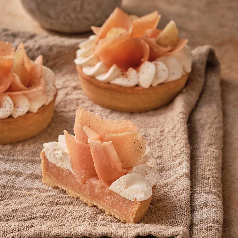 Quince tart by Nina Métayer