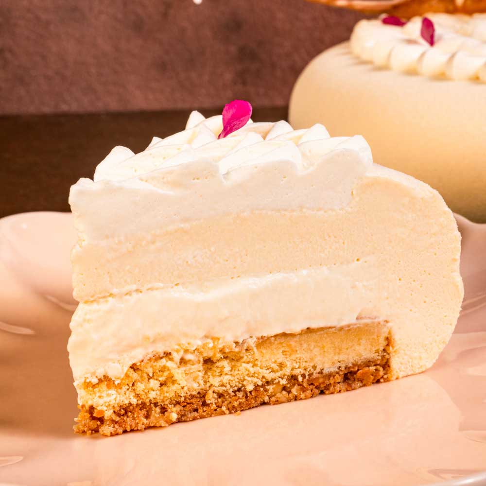 Floraison, entremets de Pâques par Nina Métayer