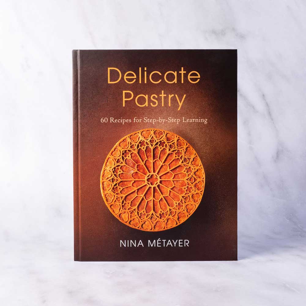 Livre en langue anglaise : Delicate Pastry